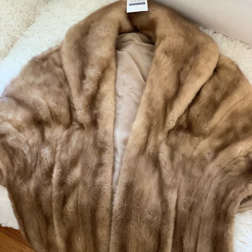 Vintage Mink Stole w/ pockets, great condition